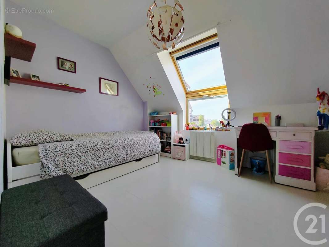 Maison a louer colombes - 5 pièce(s) - 98 m2 - Surfyn