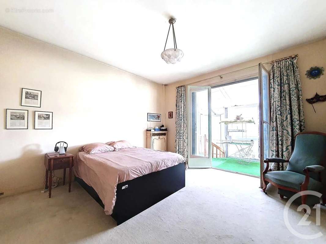 Appartement a louer colombes - 5 pièce(s) - 142 m2 - Surfyn