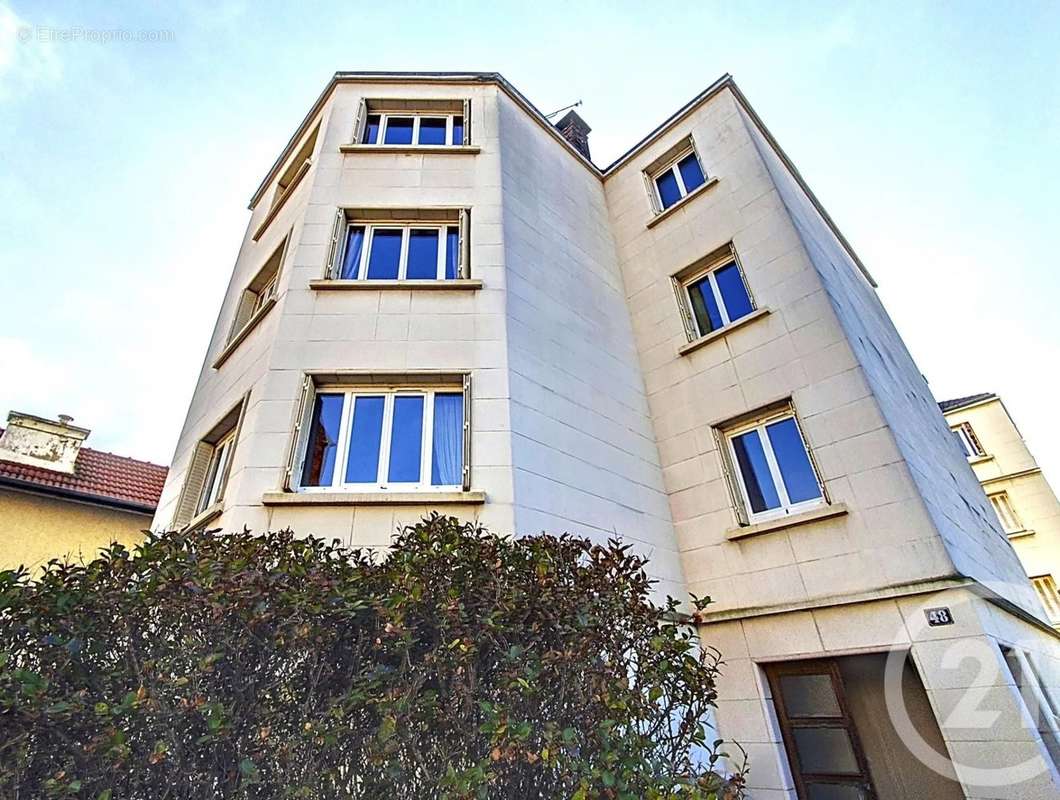 Appartement à COLOMBES