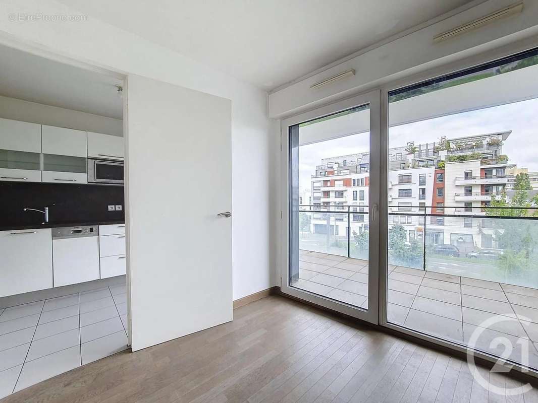 Appartement à COLOMBES