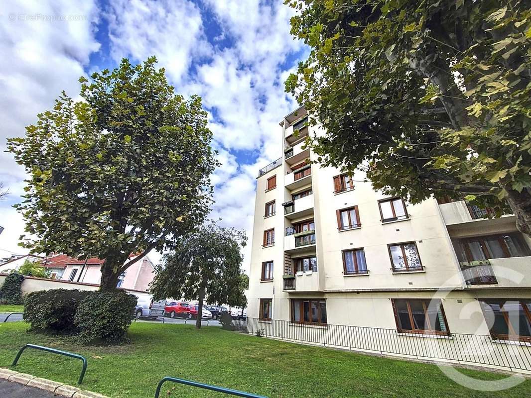 Appartement à COLOMBES