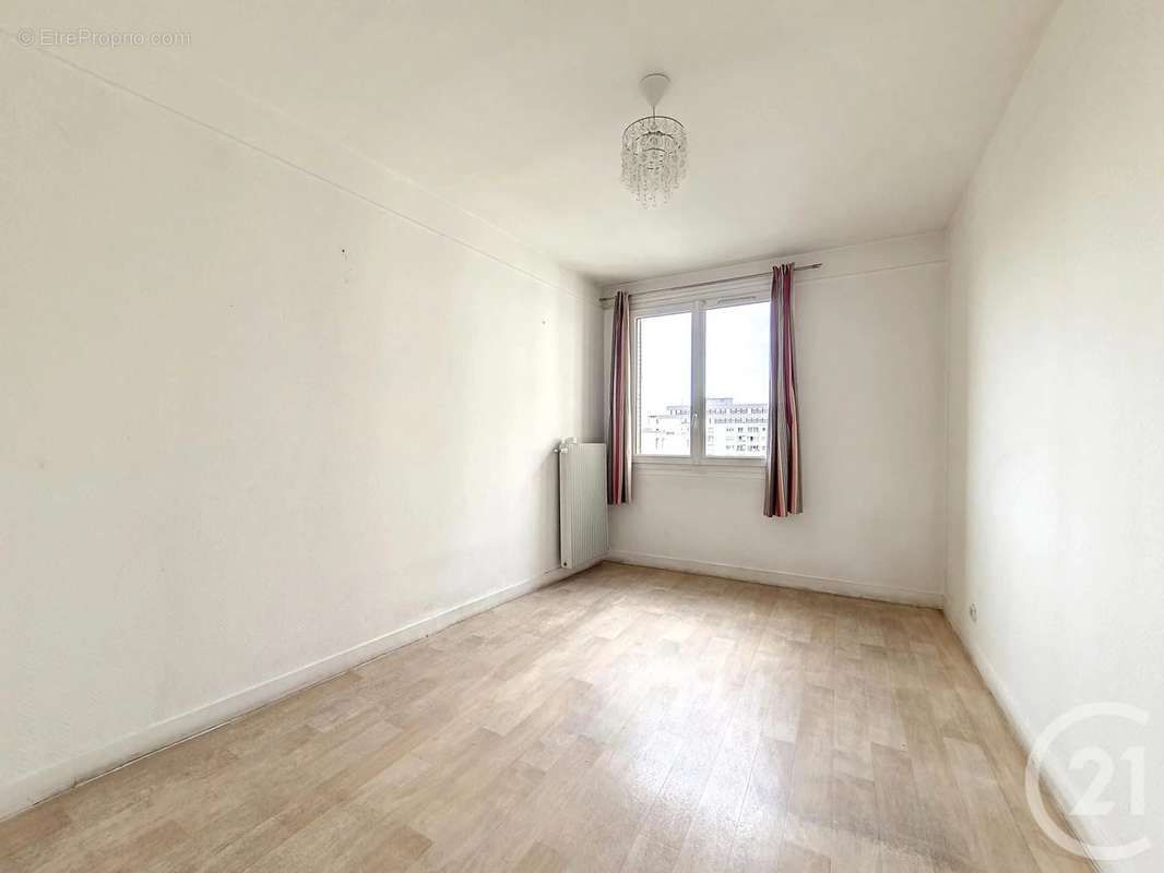 Appartement à COLOMBES