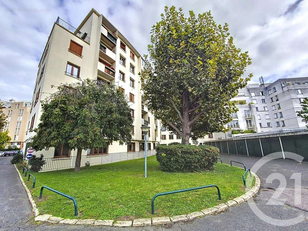 Appartement à COLOMBES