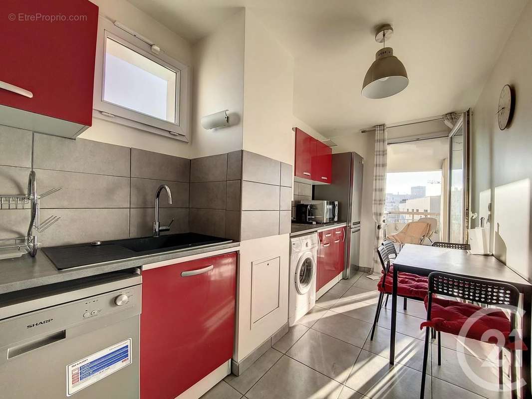 Appartement à COLOMBES