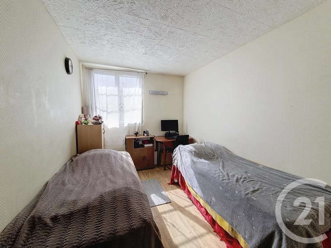 Appartement à COLOMBES