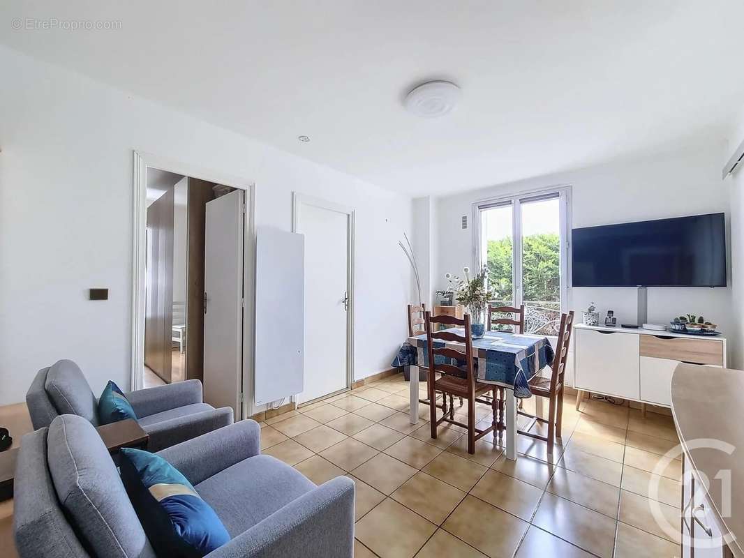 Appartement à COLOMBES