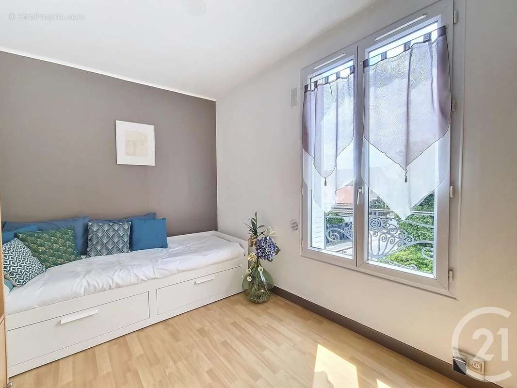 Appartement à COLOMBES