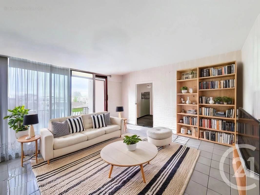 Appartement à COLOMBES