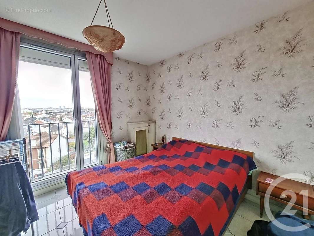 Appartement à COLOMBES