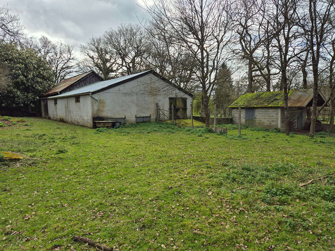 Maison à COMBOURG