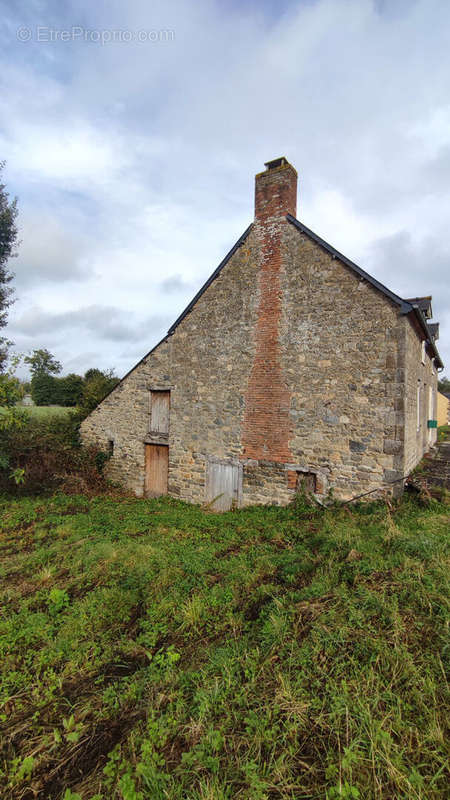 Maison à COMBOURG