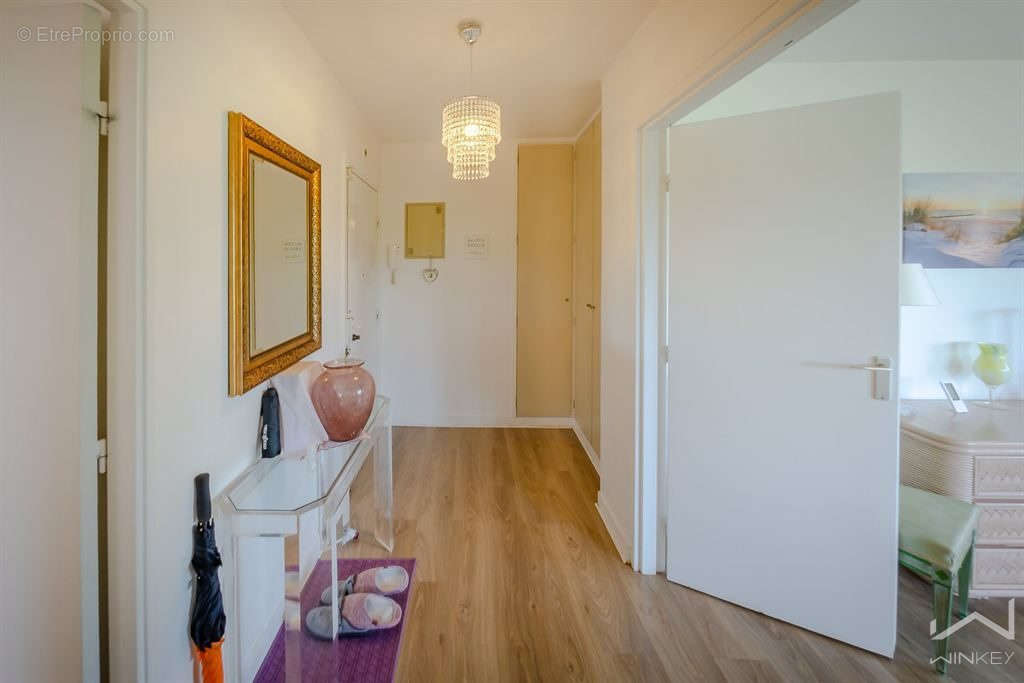 Appartement à COURBEVOIE