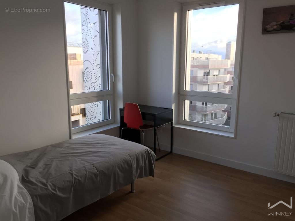 Appartement à PARIS-19E