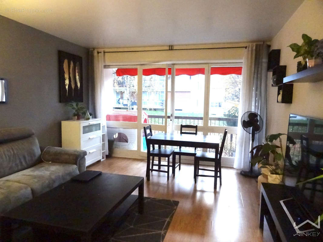 Appartement à MENNECY