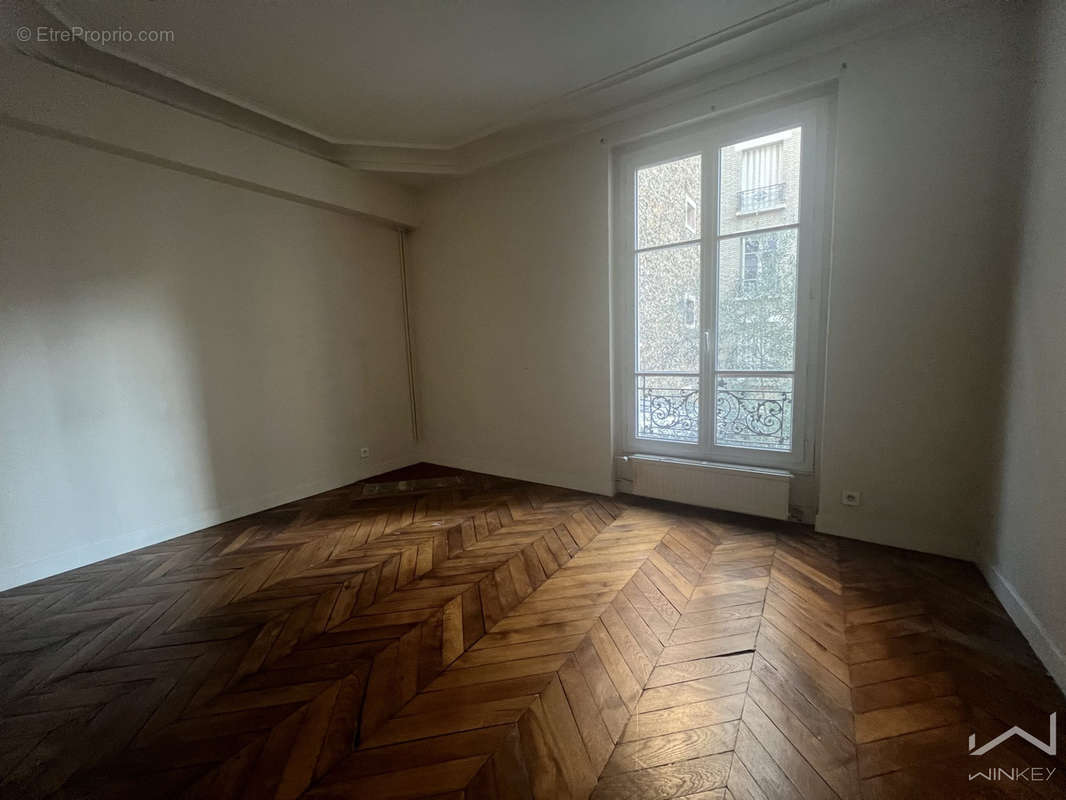 Appartement à LEVALLOIS-PERRET