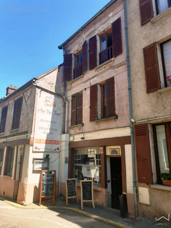 Appartement à VETHEUIL