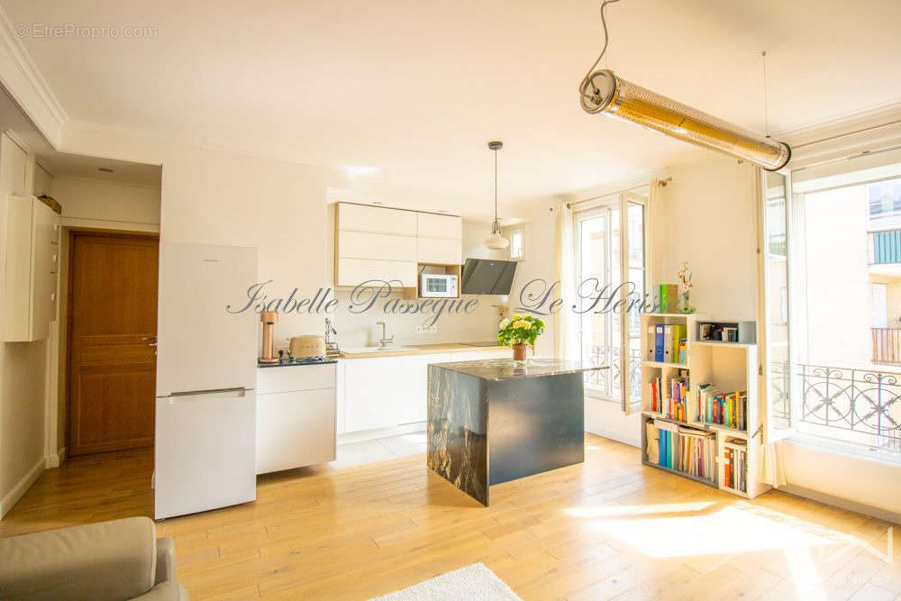 Appartement à LEVALLOIS-PERRET