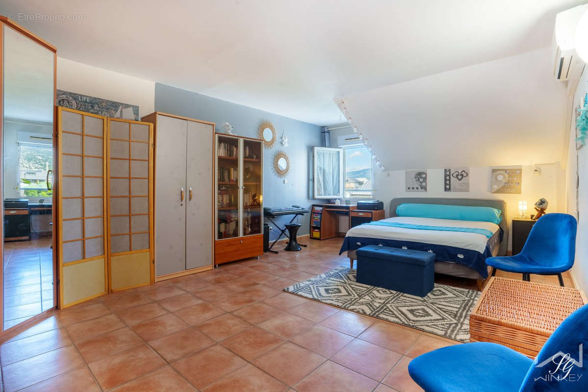 Appartement à SAINT-DENIS