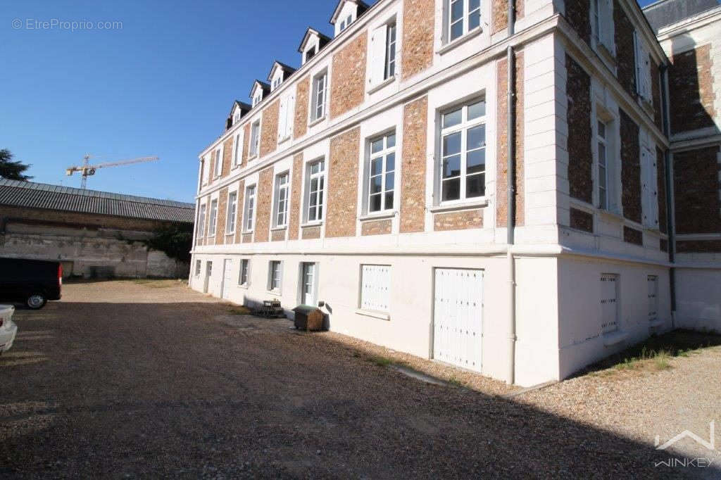 Appartement à CORBEIL-ESSONNES