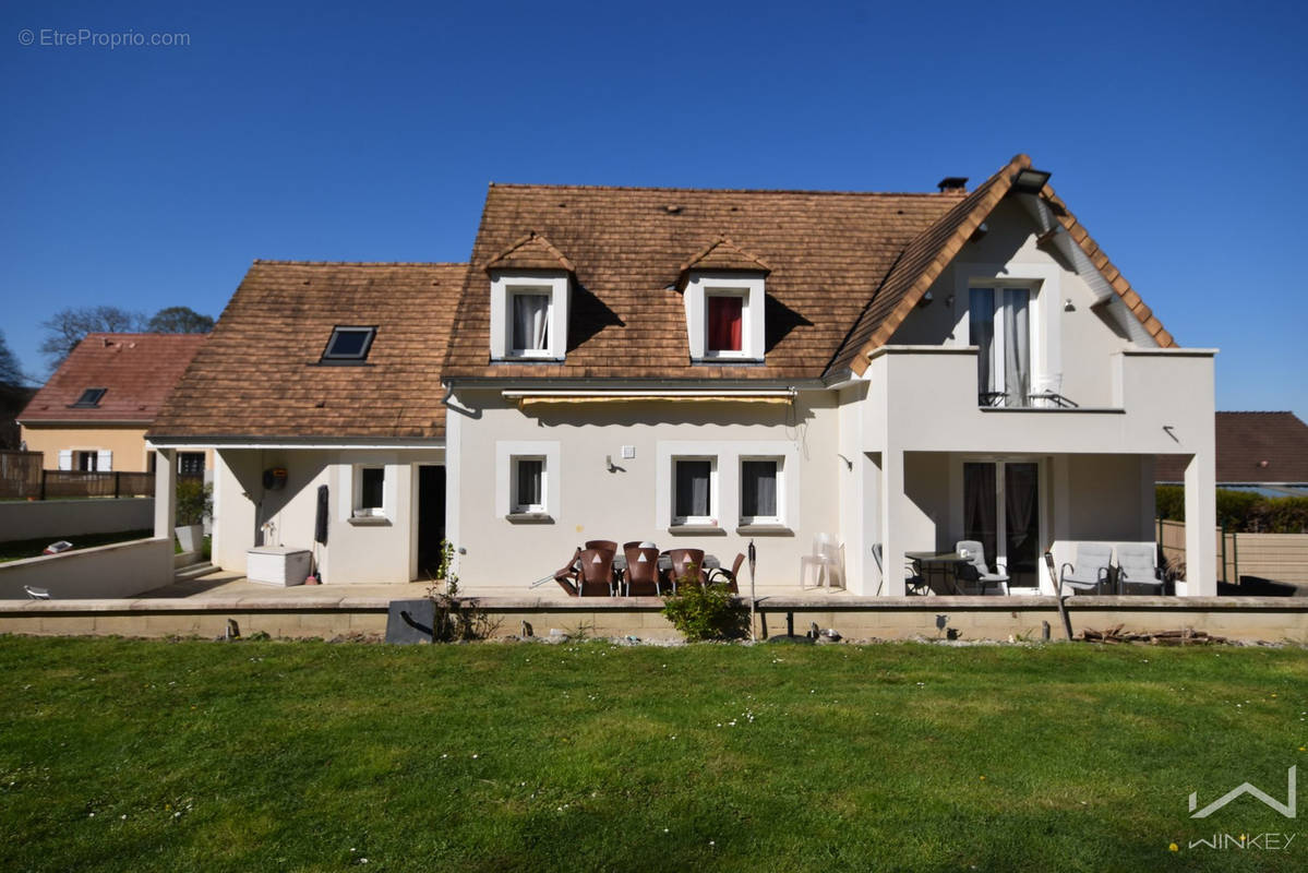 Maison à ROSNY-SUR-SEINE