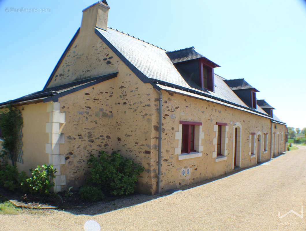 Maison à CONTIGNE