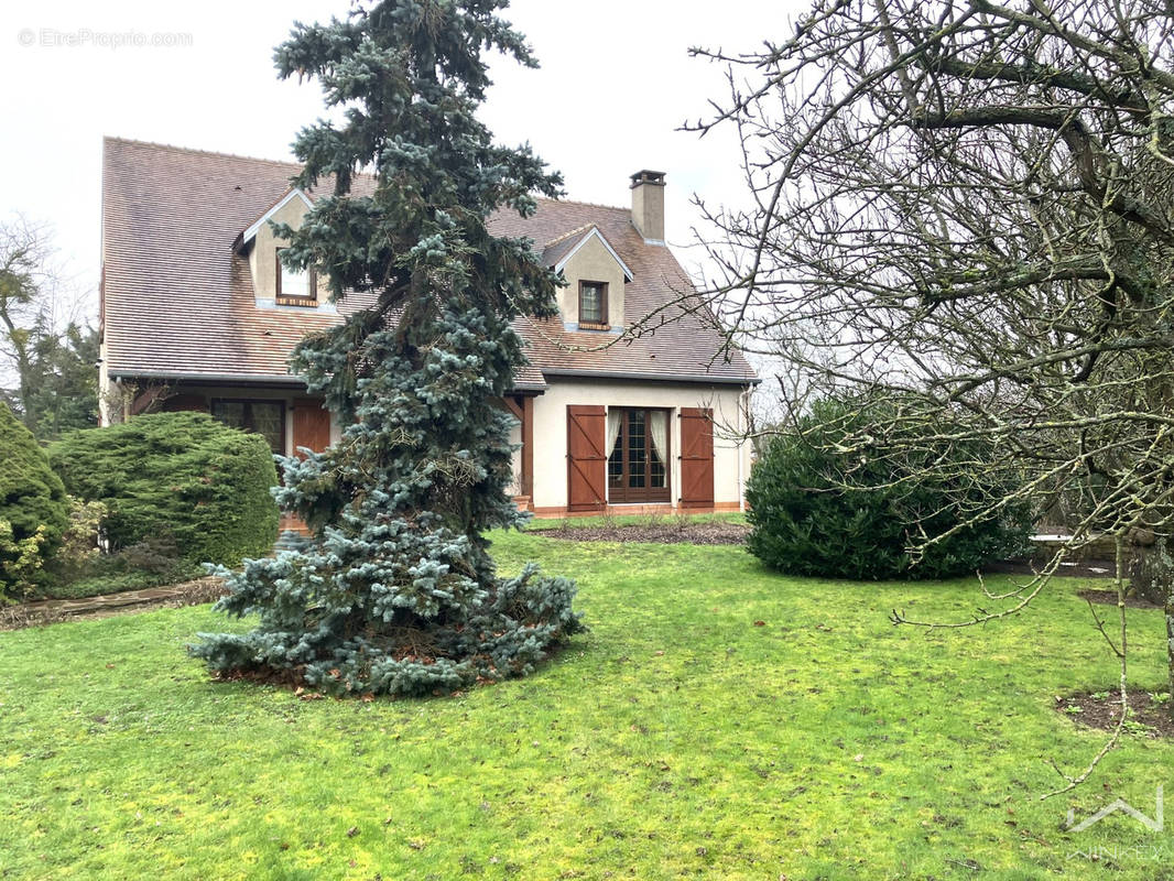 Maison à VIRY-CHATILLON