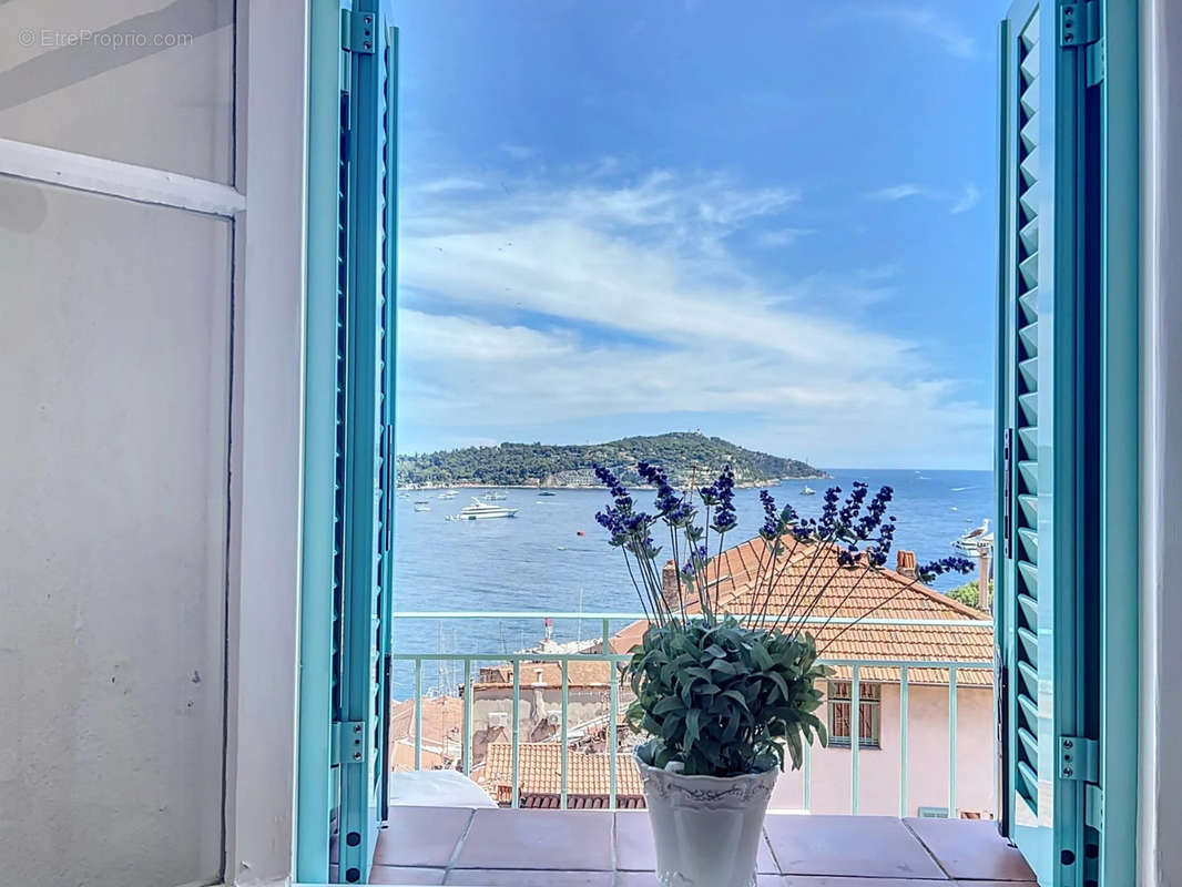 Appartement à VILLEFRANCHE-SUR-MER