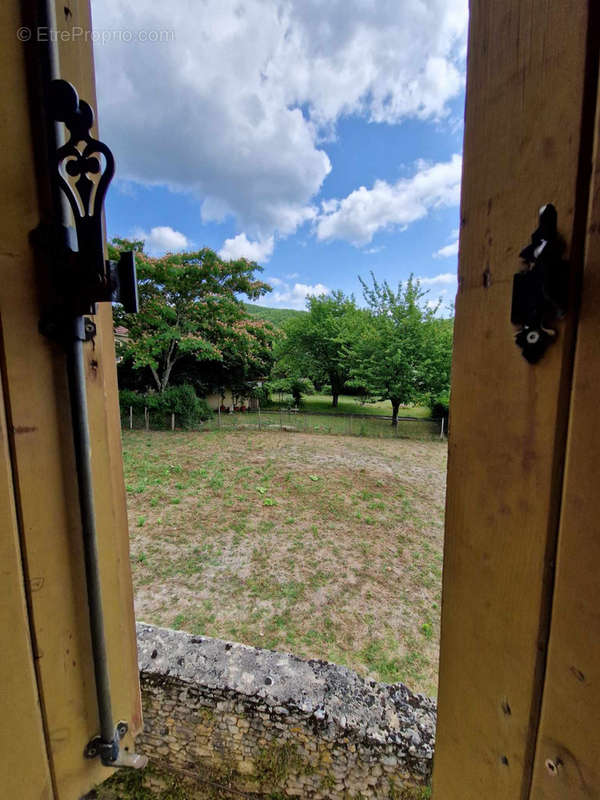 Appartement à LES EYZIES-DE-TAYAC-SIREUIL