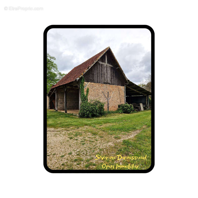 Maison à SAINT-CREPIN-D&#039;AUBEROCHE