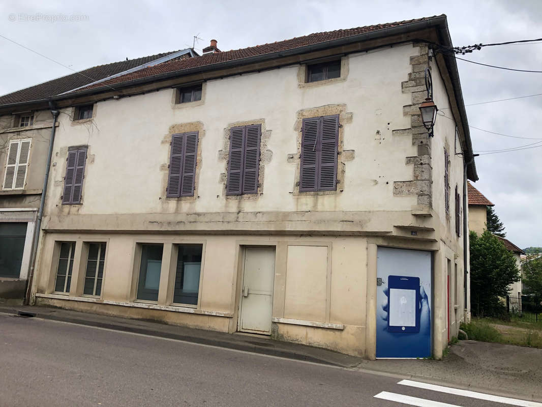 Appartement à VITTEAUX