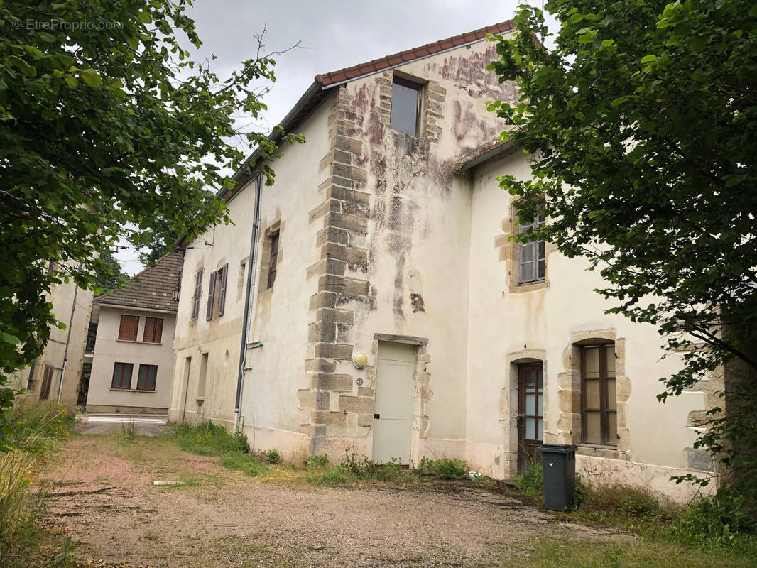 Appartement à VITTEAUX