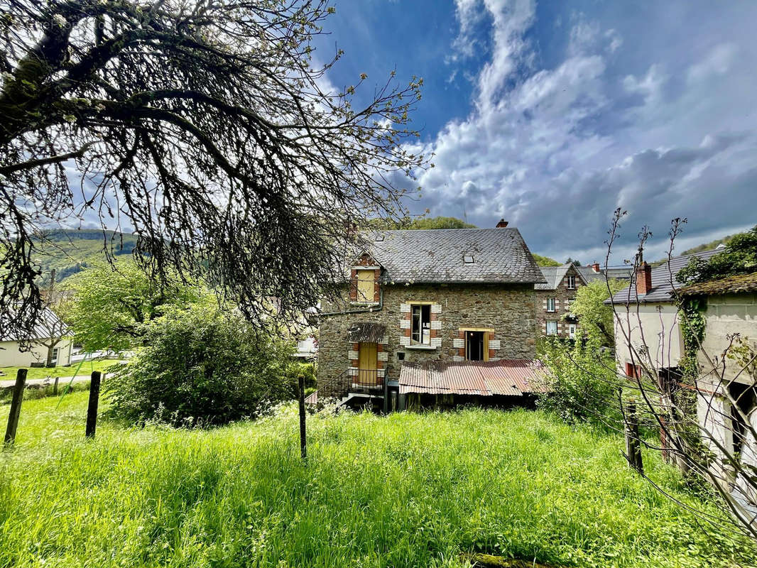 Maison à BORT-LES-ORGUES