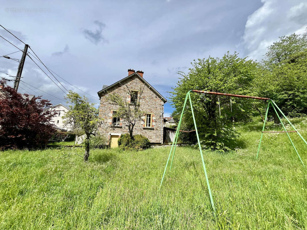 Maison à BORT-LES-ORGUES