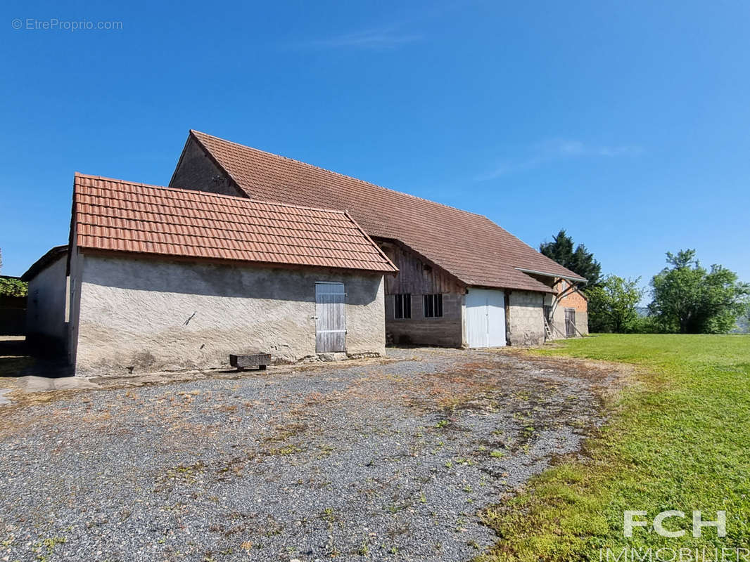 Maison à SAINT-SYLVESTRE-PRAGOULIN