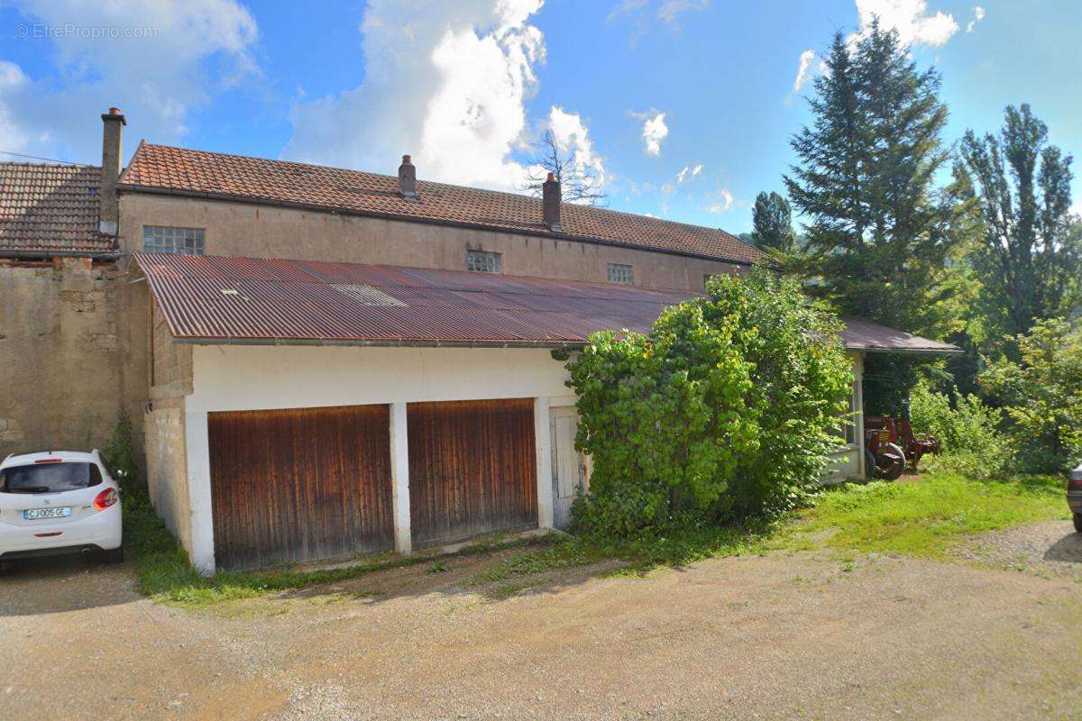 Maison à PONT-DE-ROIDE