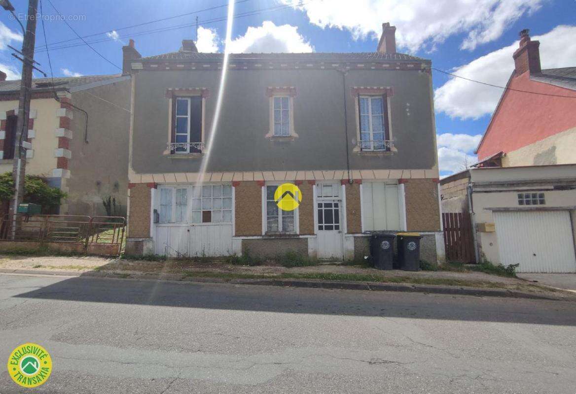 Maison à VAILLY-SUR-SAULDRE