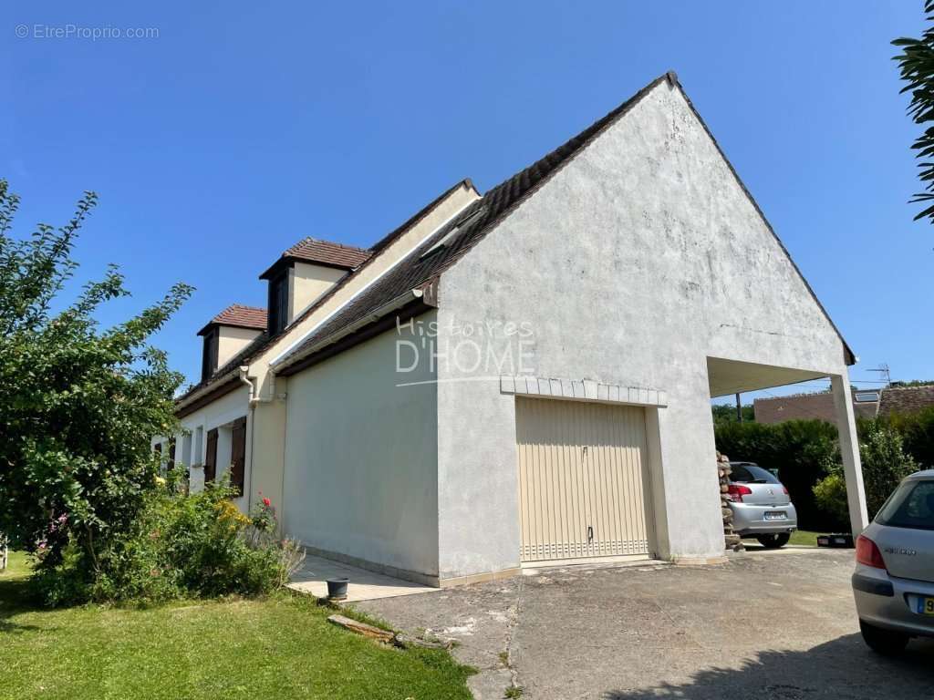 Maison à FONTENAY-TRESIGNY