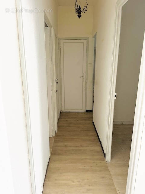 Appartement à MARSEILLE-3E