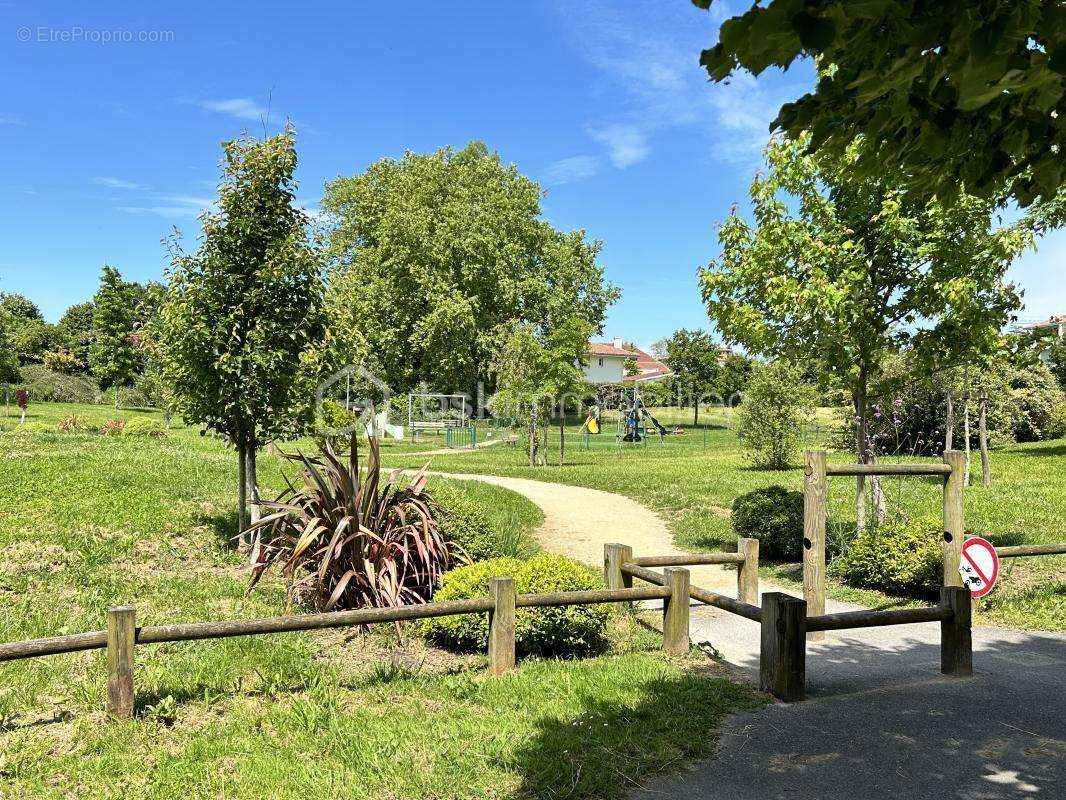 Appartement à SAINT-MARTIN-DE-SEIGNANX