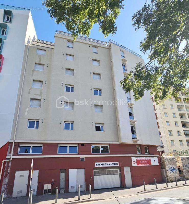 Appartement à MARSEILLE-5E