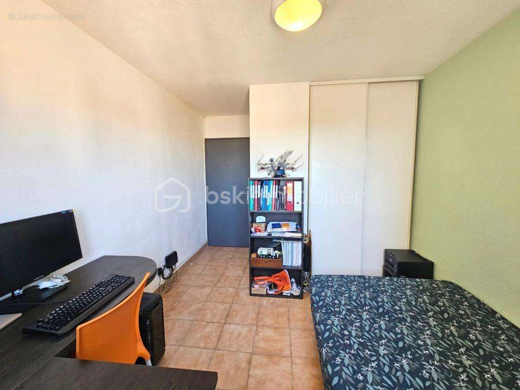 Appartement à MARSEILLE-5E