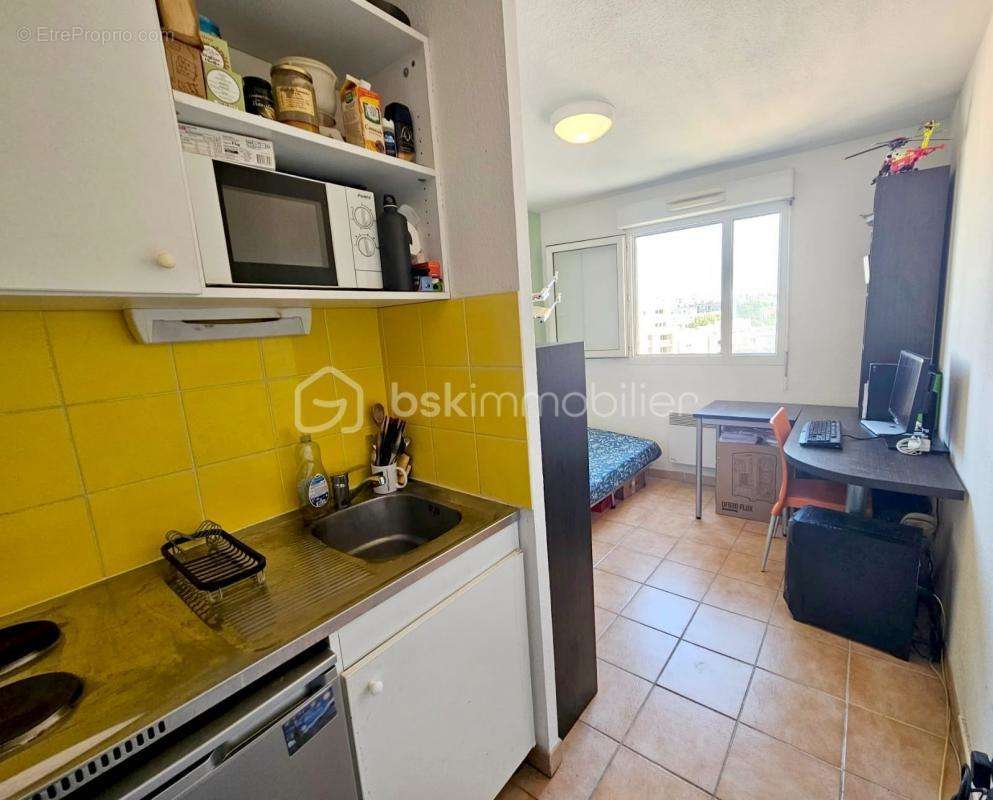 Appartement à MARSEILLE-5E