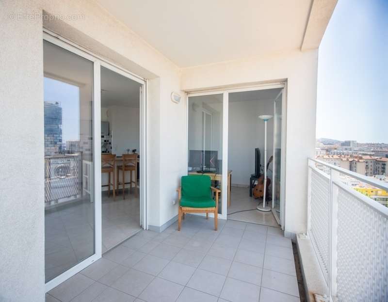 Appartement à MARSEILLE-3E