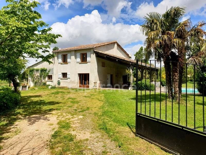 Maison à BEAUMONT-DE-LOMAGNE