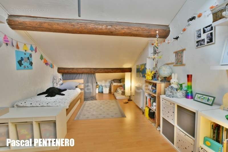 Appartement à LYON-6E