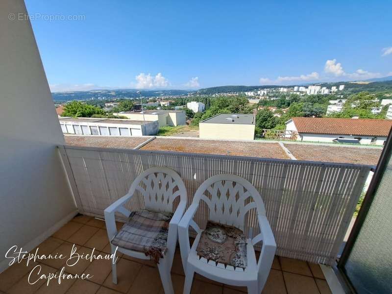 Appartement à GRIGNY