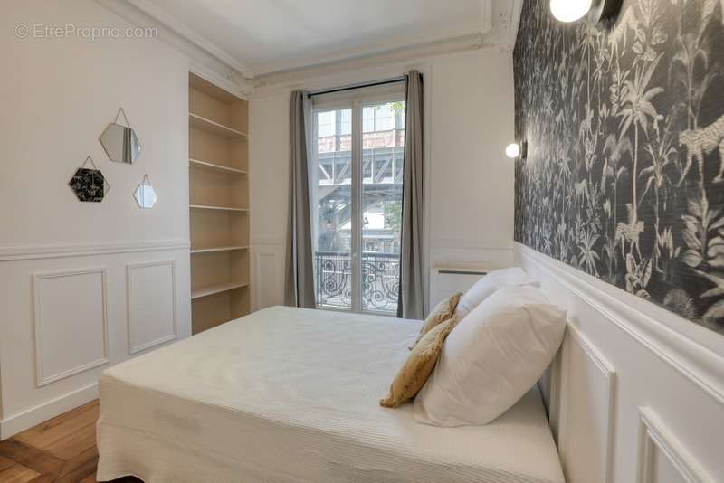 Appartement à PARIS-10E