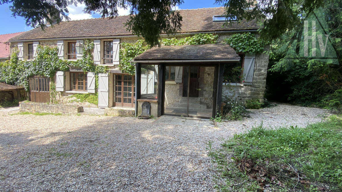 Maison à VILLEMARECHAL