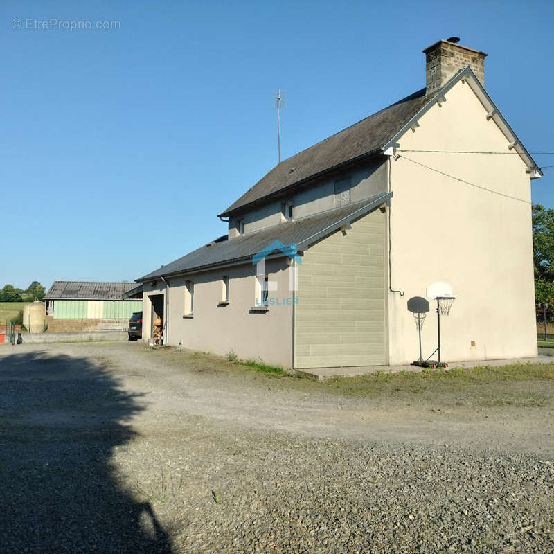 Maison à VILLEDIEU-LES-POELES