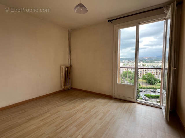 Appartement à MARSEILLE-14E